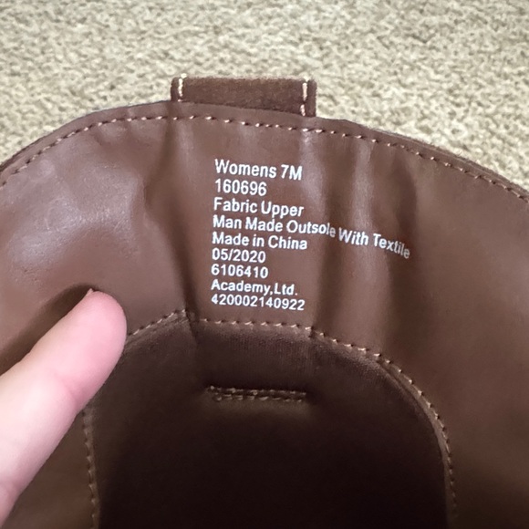 Brown Western Style Women's Boots - Picture 2 of 5